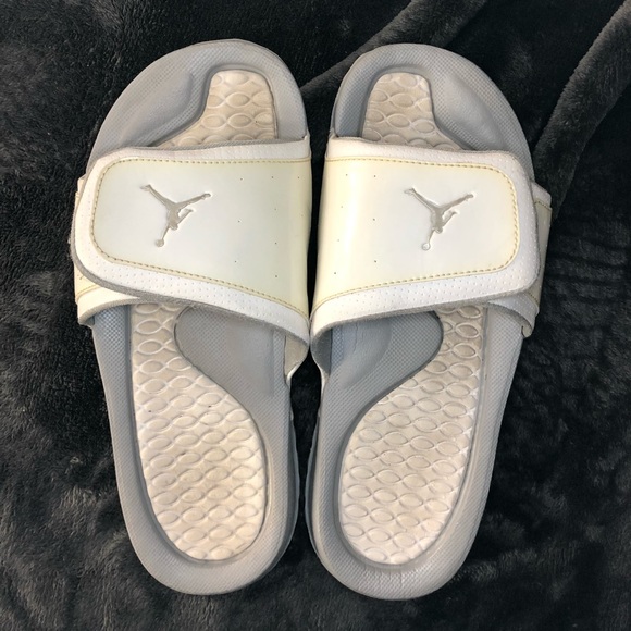 jordan slides youth size 7